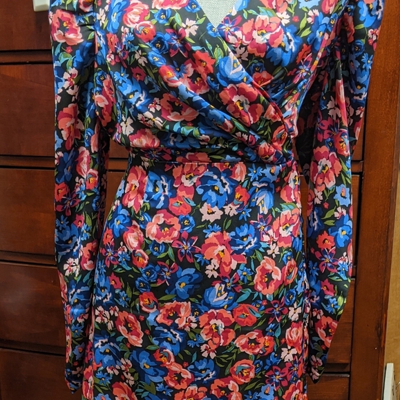 NWT Dex Dress - Picture 2 of 6